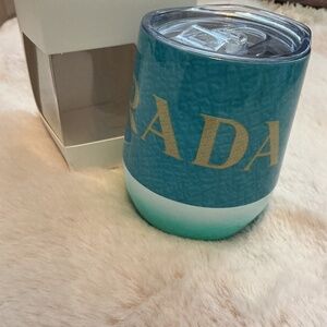 CUSTOM MADE WINE TUMBLERS WITH STRAW AND GIFT BOX